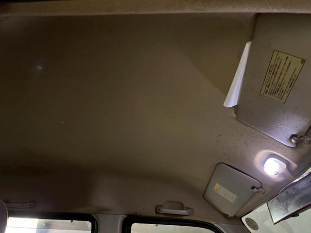 エブリイ ジョイン 車検9年11月 4WD バッテリー プラグ コイル新品 オートギヤシフト キーレス CD ABS SRSエアバッグ ヘッドライトレベライザー パワステ パワーウィンドウ リアクーラー 3AT(37枚目)