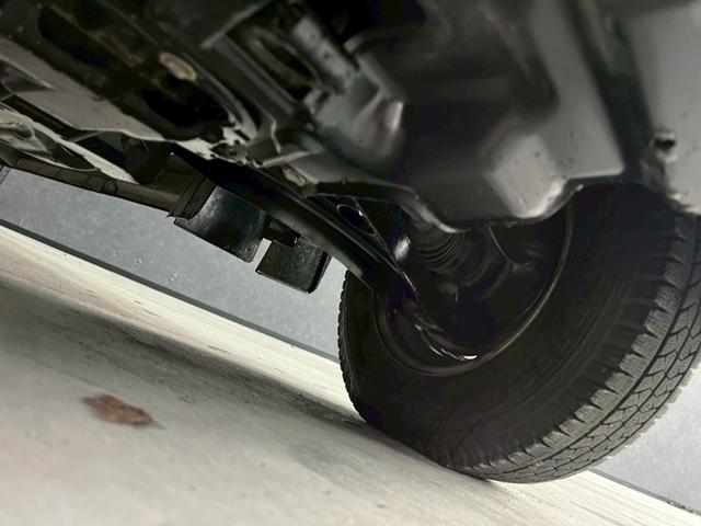 エブリイ ジョイン 車検9年11月 4WD バッテリー プラグ コイル新品 オートギヤシフト キーレス CD ABS SRSエアバッグ ヘッドライトレベライザー パワステ パワーウィンドウ リアクーラー 3AT(55枚目)