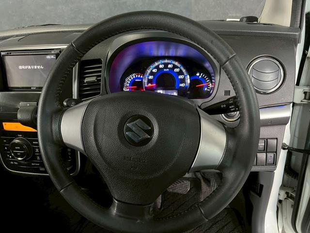 ワゴンRスティングレー リミテッド 車検9年11月 オートギヤシフト スマートキー ナビ ABS SRSエアバッグ パワステ パワーウィンドウ イルミネーション フォグランプ アルミホイール 2WD CVT(9枚目)