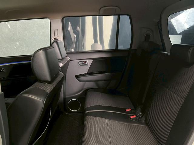 ワゴンRスティングレー リミテッド 車検9年11月 オートギヤシフト スマートキー ナビ ABS SRSエアバッグ パワステ パワーウィンドウ イルミネーション フォグランプ アルミホイール 2WD CVT(18枚目)