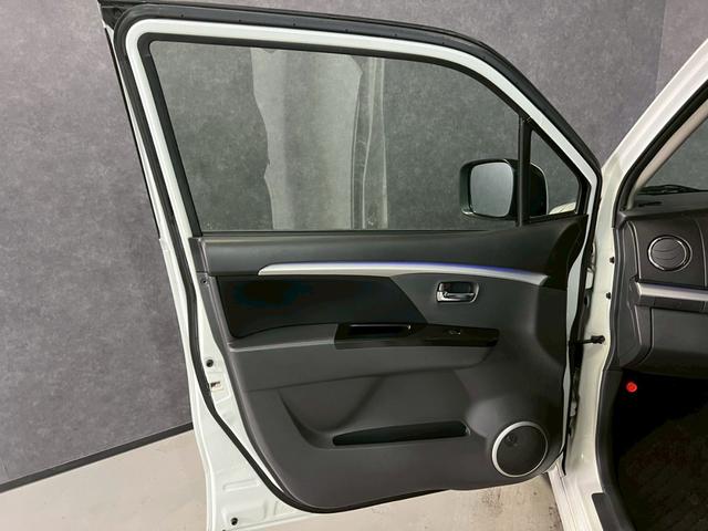 ワゴンRスティングレー リミテッド 車検9年11月 オートギヤシフト スマートキー ナビ ABS SRSエアバッグ パワステ パワーウィンドウ イルミネーション フォグランプ アルミホイール 2WD CVT(39枚目)