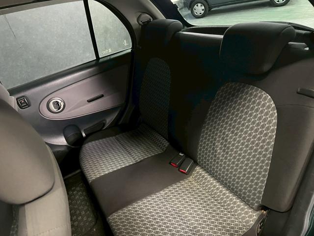 ミラジーノ ミニライト　車検９年１１月　オートギヤシフト　ナビ　ＡＢＳ　ＳＲＳエアバッグ　パワステ　パワーウィンドウ　ｍｏｍｏステアリング　アルミホイール　フォグランプ　２ＷＤ　４ＡＴ（8枚目）