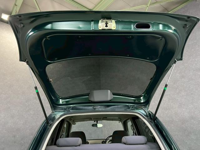 ミラジーノ ミニライト　車検９年１１月　オートギヤシフト　ナビ　ＡＢＳ　ＳＲＳエアバッグ　パワステ　パワーウィンドウ　ｍｏｍｏステアリング　アルミホイール　フォグランプ　２ＷＤ　４ＡＴ（16枚目）