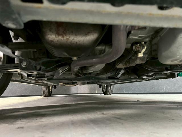 ミラジーノ ミニライト　車検９年１１月　オートギヤシフト　ナビ　ＡＢＳ　ＳＲＳエアバッグ　パワステ　パワーウィンドウ　ｍｏｍｏステアリング　アルミホイール　フォグランプ　２ＷＤ　４ＡＴ（46枚目）