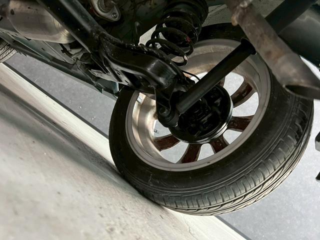 ミラジーノ ミニライト　車検９年１１月　オートギヤシフト　ナビ　ＡＢＳ　ＳＲＳエアバッグ　パワステ　パワーウィンドウ　ｍｏｍｏステアリング　アルミホイール　フォグランプ　２ＷＤ　４ＡＴ（52枚目）