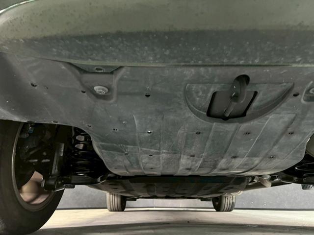 ヴェゼル ハイブリッドＺ　車検９年１１月　オートギヤシフト　スマートキー　ナビ　ＡＢＳ　ＳＲＳエアバッグ　横滑り防止　パワステ　パワーウィンドウ　ＬＥＤルームランプ　ＥＣＯＮ　アルミホイール　フォグランプ　２ＷＤ　７ＡＴ（35枚目）