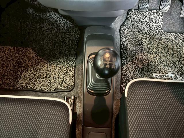 ハスラー Ｇ　車検９年１１月　４ＷＤ　５ＭＴ　マニュアルギヤシフト　キーレス　ナビ　ＥＴＣ　ＡＢＳ　ＳＲＳエアバッグ　ヘッドライトレベライザー　パワステ　パワーウィンドウ　シートヒーター　アイドリングストップ（68枚目）