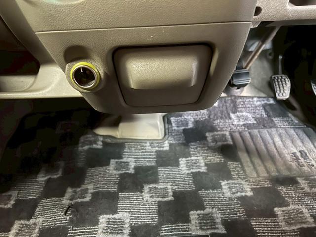 オートローン、クレジットカード支払いＯＫ！全額お支払い頂ければご来店日に乗って帰れるお車ばかりです！