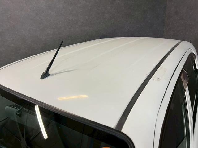 テリオスキッド Ｌ　車検９年２月　ターボ　４ＷＤ　５ＭＴ　マニュアルギヤシフト　キーレス　キー２本　ＣＤ　ＡＢＳ　ＳＲＳエアバッグ　ヘッドライトレベライザー　パワステ　パワーウィンドウ　フォグランプ　フォグランプ（24枚目）