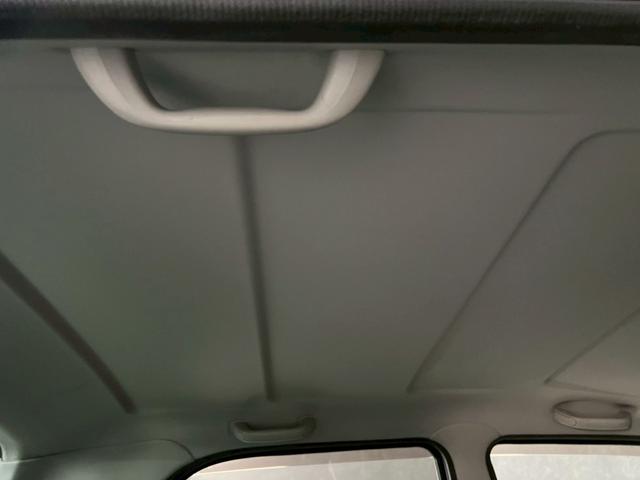 テリオスキッド Ｌ　車検９年２月　ターボ　４ＷＤ　５ＭＴ　マニュアルギヤシフト　キーレス　キー２本　ＣＤ　ＡＢＳ　ＳＲＳエアバッグ　ヘッドライトレベライザー　パワステ　パワーウィンドウ　フォグランプ　フォグランプ（60枚目）