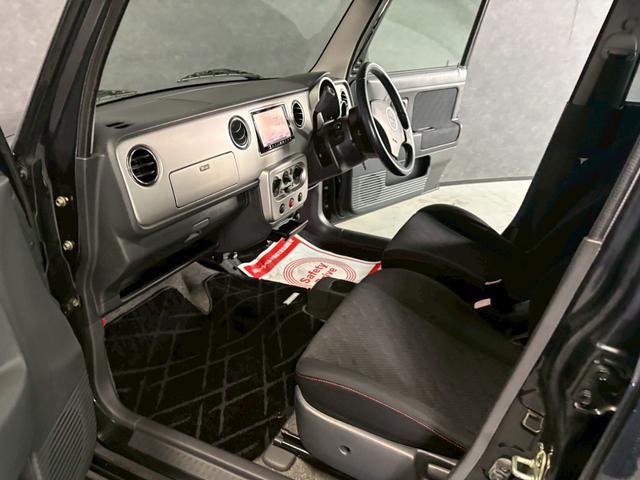 アルトラパン ＳＳ　車検９年１１月　ターボ　４ＷＤ　オートギヤシフト　キーレス　キー２本　ナビ　ＥＴＣ　ＡＢＳ　ＳＲＳエアバッグ　パワステ　パワーウィンドウ　シートヒーター　フォグランプ　アルミホイール　４ＡＴ（22枚目）