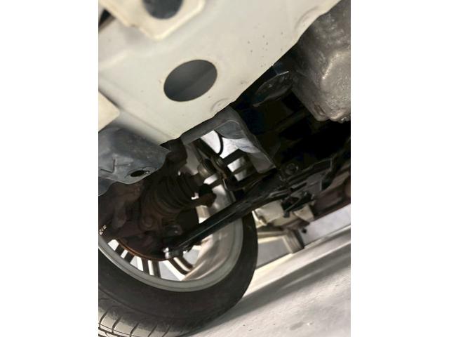 ムーヴ カスタム　Ｘ　ＳＡ　車検９年１１月　オートギヤシフト　スマートキー　ナビ　ＡＢＳ　ＳＲＳエアバッグ　横滑り防止　パワステ　パワーウィンドウ　ｅｃｏＩＤＬＥ　アルミホイール　フォグランプ　２ＷＤ　ＣＶＴ（9枚目）