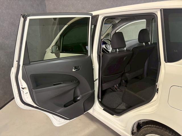 ムーヴ カスタム　Ｘ　ＳＡ　車検９年１１月　オートギヤシフト　スマートキー　ナビ　ＡＢＳ　ＳＲＳエアバッグ　横滑り防止　パワステ　パワーウィンドウ　ｅｃｏＩＤＬＥ　アルミホイール　フォグランプ　２ＷＤ　ＣＶＴ（15枚目）