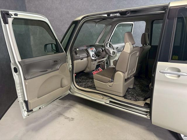 タント Ｌ　車検８年８月　オートギヤシフト　キーレス　ＣＤ　ＡＢＳ　ＳＲＳエアバッグ　パワステ　パワーウィンドウ　ｅｃｏＩＤＬＥ　２ＷＤ　ＣＶＴ（16枚目）