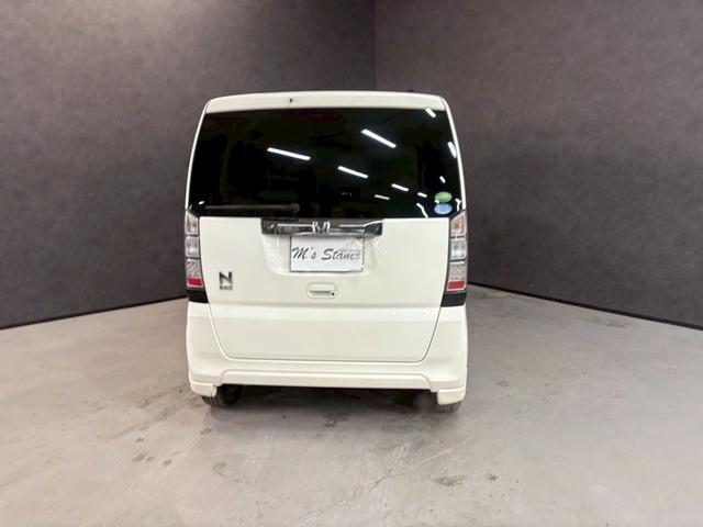 Ｎ－ＢＯＸ Ｇ・Ｌパッケージ　車検９年１１月　オートギヤシフト　スマートキー　ＣＤ　バックカメラ　左電動スライドドア　ＡＢＳ　ＳＲＳエアバッグ　横滑り防止　ヘッドライトレベライザー　パワステ　パワーウィンドウ　アルミホイール（18枚目）