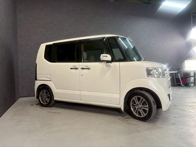 Ｎ－ＢＯＸ Ｇ・Ｌパッケージ　車検９年１１月　オートギヤシフト　スマートキー　ＣＤ　バックカメラ　左電動スライドドア　ＡＢＳ　ＳＲＳエアバッグ　横滑り防止　ヘッドライトレベライザー　パワステ　パワーウィンドウ　アルミホイール（44枚目）