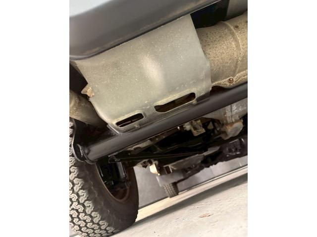 サンバートラック ＴＣ　車検９年１２月　５ＭＴ　マニュアルギヤシフト　エアコン　オーディオ（22枚目）