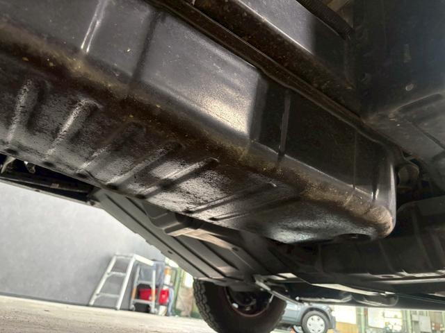 サンバートラック ＴＣ　車検９年１２月　５ＭＴ　マニュアルギヤシフト　エアコン　オーディオ（47枚目）