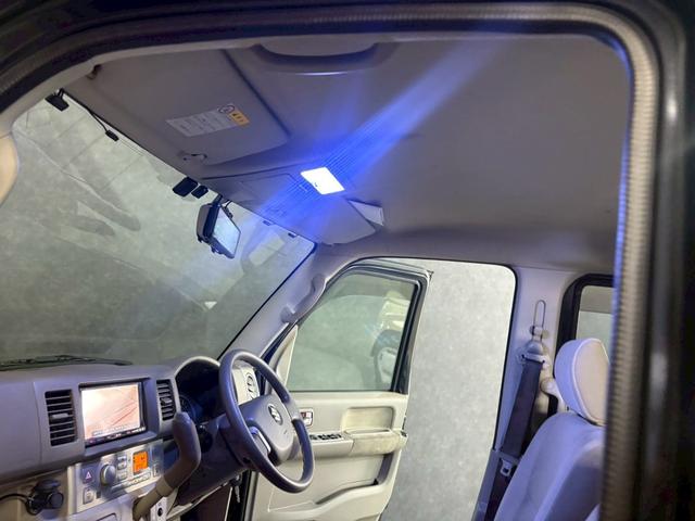 エブリイワゴン ＰＺターボ　車検９年１１月　ターボ　オートギヤシフト　キーレス　キー２本　ナビ　ＥＴＣ　左電動スライドドア　バックカメラ　ＡＢＳ　ＳＲＳエアバッグ　パワステ　パワーウィンドウ　ＬＥＤルームランプ　フォグランプ（11枚目）