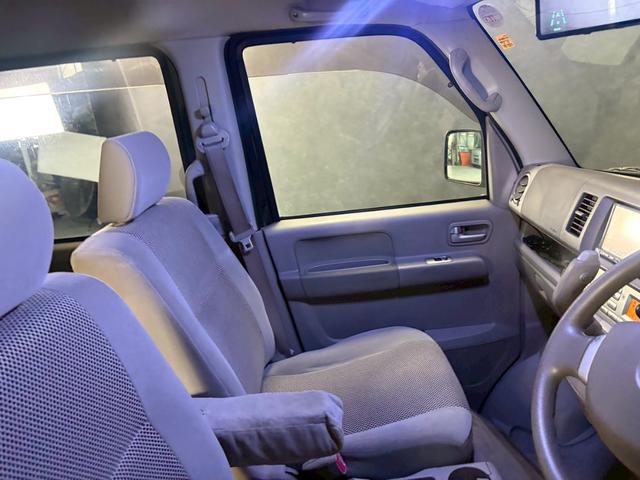 エブリイワゴン ＰＺターボ　車検９年１１月　ターボ　オートギヤシフト　キーレス　キー２本　ナビ　ＥＴＣ　左電動スライドドア　バックカメラ　ＡＢＳ　ＳＲＳエアバッグ　パワステ　パワーウィンドウ　ＬＥＤルームランプ　フォグランプ（61枚目）