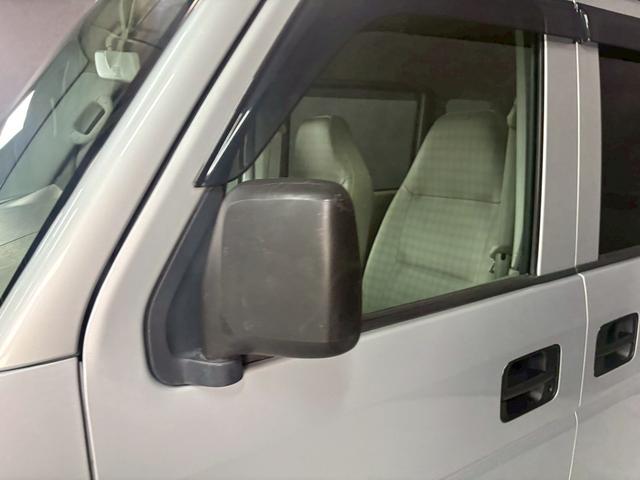 エブリイ ＰＣ　車検９年１１月　４ＷＤ　オートギヤシフト　キーレス　ラジオ　ＡＢＳ　ＳＲＳエアバッグ　パワステ　パワーウィンドウ　３ＡＴ（25枚目）