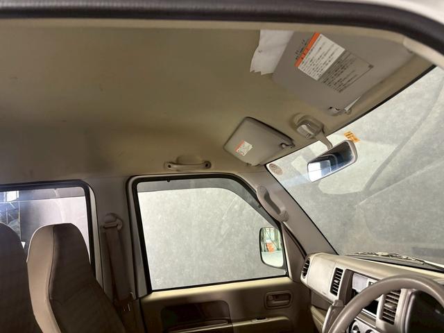 エブリイ ＰＣ　車検９年１１月　４ＷＤ　オートギヤシフト　キーレス　ラジオ　ＡＢＳ　ＳＲＳエアバッグ　パワステ　パワーウィンドウ　３ＡＴ（28枚目）