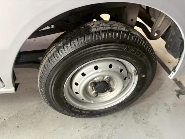 エブリイ ＰＣ　車検９年１１月　４ＷＤ　オートギヤシフト　キーレス　ラジオ　ＡＢＳ　ＳＲＳエアバッグ　パワステ　パワーウィンドウ　３ＡＴ（36枚目）