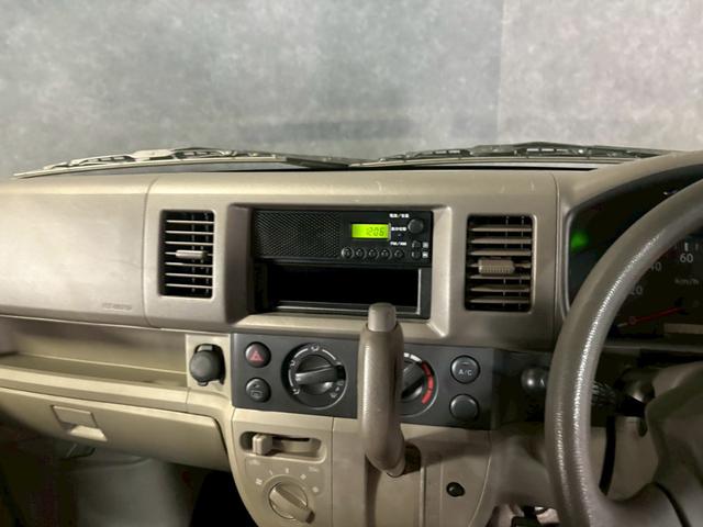 エブリイ ＰＣ　車検９年１１月　４ＷＤ　オートギヤシフト　キーレス　ラジオ　ＡＢＳ　ＳＲＳエアバッグ　パワステ　パワーウィンドウ　３ＡＴ（69枚目）