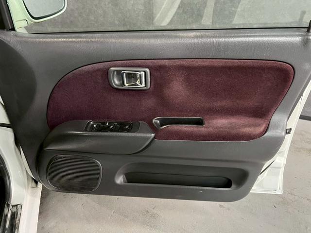 ミラジーノ ジーノ　車検９年１１月　５ＭＴ　マニュアルギヤシフト　キーレス　カセット　ＳＲＳエアバッグ　パワステ　パワーウィンドウ　シートカバー　２ＷＤ（47枚目）