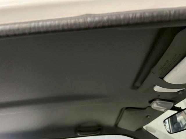 ミラジーノ ジーノ　車検９年１１月　５ＭＴ　マニュアルギヤシフト　キーレス　カセット　ＳＲＳエアバッグ　パワステ　パワーウィンドウ　シートカバー　２ＷＤ（49枚目）