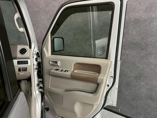 エブリイワゴン JP 車検9年1月 オートギヤシフト キーレス キー2本 CD ABS SRSエアバッグ ヘッドライトレベライザー パワステ パワーウィンドウ リアクーラー 2WD 3AT(27枚目)