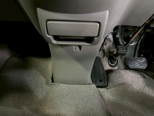 エブリイワゴン JP 車検9年1月 オートギヤシフト キーレス キー2本 CD ABS SRSエアバッグ ヘッドライトレベライザー パワステ パワーウィンドウ リアクーラー 2WD 3AT(56枚目)