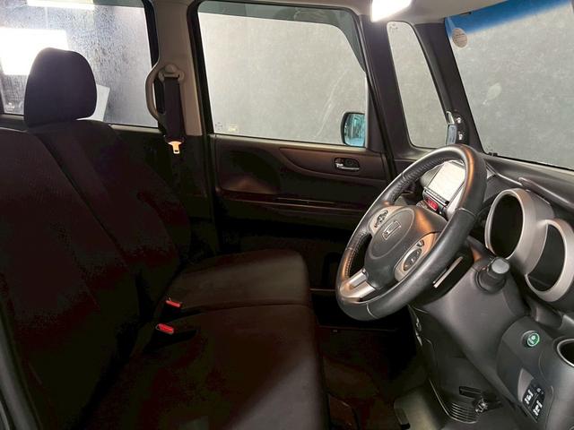 N-BOX G ターボSSパッケージ 車検9年12月 ターボ オートギヤシフト スマートキー ナビ 両側電動スライドドア ABS SRSエアバッグ 横滑り防止 パワステ パワーウィンドウ アルミホイール 2WD CVT(28枚目)