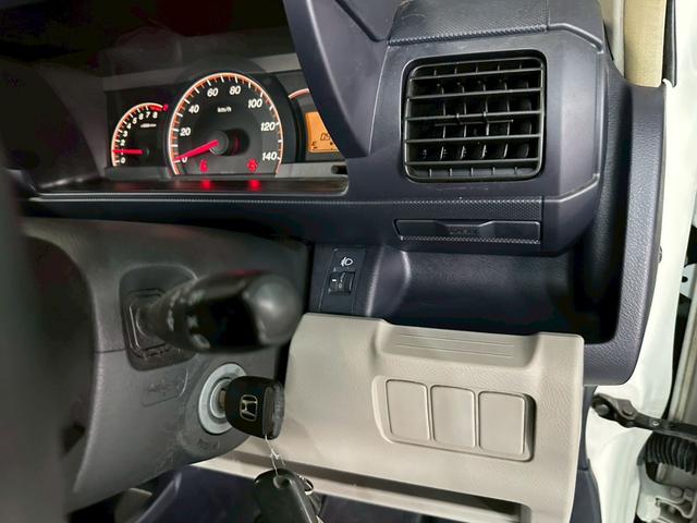 当店は大油鉱業　土山Ｓ．Ｓ（サービスステーション）として、滋賀県甲賀市でガソリンスタンドと車屋を５０年以上営んでおり中古車の販売は得意としております。