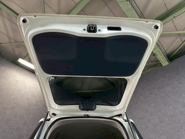 ケミカル類なども店内に展示しております♪日々のオイル交換などもお気軽にご来店ください！