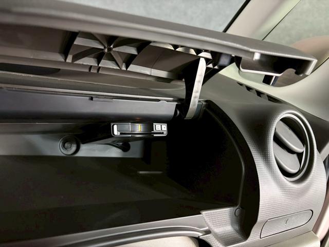 タント Ｘ　車検９年１２月　オートギヤシフト　スマートキー　ナビ　ＥＴＣ　左電動スライドドア　ＡＢＳ　ＳＲＳエアバッグ　ヘッドライトレベライザー　パワステ　パワーウィンドウ　ｅｃｏＩＤＬＥ　２ＷＤ　ＣＶＴ（15枚目）