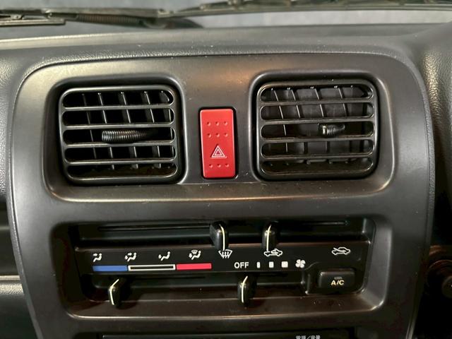 キャリイトラック ＫＵ　エアコン・パワステ　車検８年１１月　４ＷＤ　５ＭＴ　マニュアルギヤシフト　エアコン　ラジオ　ＡＢＳ　ヘッドライトレベライザー　パワステ（16枚目）