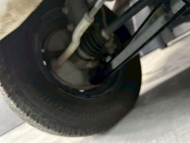 キャリイトラック ＫＵ　エアコン・パワステ　車検８年１１月　４ＷＤ　５ＭＴ　マニュアルギヤシフト　エアコン　ラジオ　ＡＢＳ　ヘッドライトレベライザー　パワステ（34枚目）