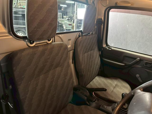 キャリイトラック ＫＵ　エアコン・パワステ　車検８年１１月　４ＷＤ　５ＭＴ　マニュアルギヤシフト　エアコン　ラジオ　ＡＢＳ　ヘッドライトレベライザー　パワステ（47枚目）