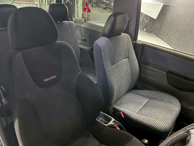 パジェロミニ V 車検9年1月 ターボ 4WD オートギヤシフト キーレス CD ABS SRSエアバッグ パワステ パワーウィンドウ LEDルームランプ アルミホイール フォグランプ 4AT(12枚目)