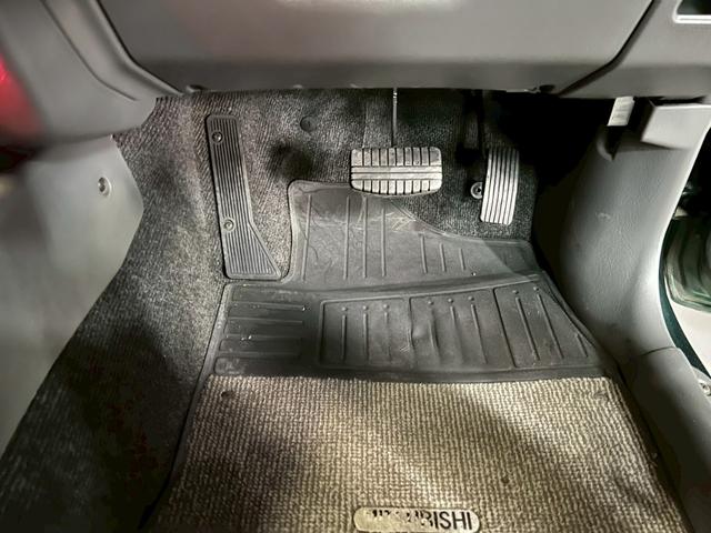 パジェロミニ V 車検9年1月 ターボ 4WD オートギヤシフト キーレス CD ABS SRSエアバッグ パワステ パワーウィンドウ LEDルームランプ アルミホイール フォグランプ 4AT(34枚目)