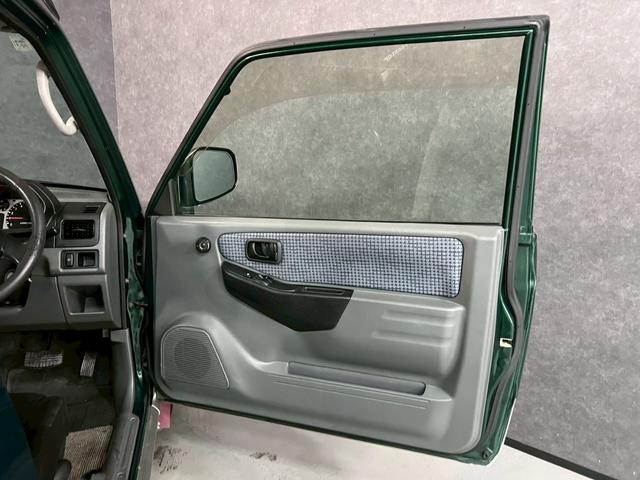 パジェロミニ V 車検9年1月 ターボ 4WD オートギヤシフト キーレス CD ABS SRSエアバッグ パワステ パワーウィンドウ LEDルームランプ アルミホイール フォグランプ 4AT(43枚目)