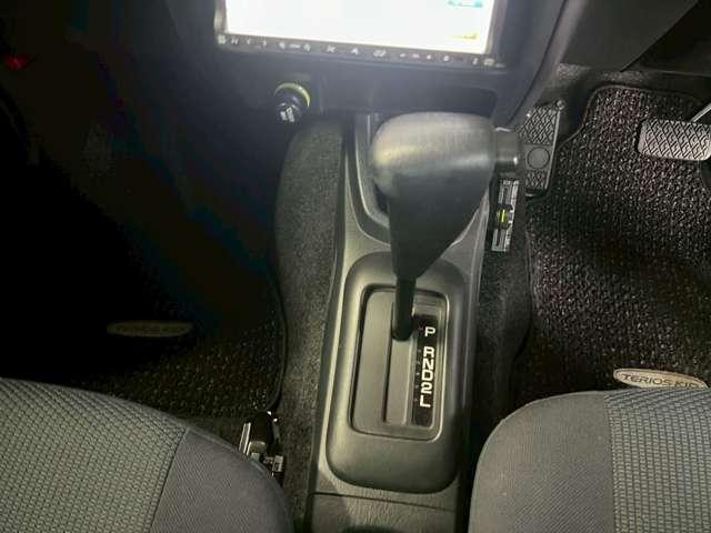 �̔��ȊO�ɂ��K���X�R�[�e�B���O��I�[�f�B�I��t���Ȃǂ����ӂƂ��Ă���܂��̂ł��Ђ����p���������I