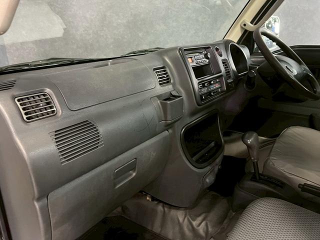 ハイゼットトラック ＥＸＴ　車検９年１２月　４ＷＤ　オートギヤシフト　ＣＤ　ＳＲＳエアバッグ　ヘッドライトレベライザー　パワステ　パワーウィンドウ　３ＡＴ（16枚目）