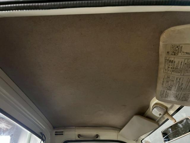 ハイゼットトラック ＥＸＴ　車検９年１２月　４ＷＤ　オートギヤシフト　ＣＤ　ＳＲＳエアバッグ　ヘッドライトレベライザー　パワステ　パワーウィンドウ　３ＡＴ（18枚目）