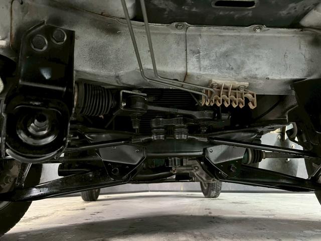 ハイゼットトラック ＥＸＴ　車検９年１２月　４ＷＤ　オートギヤシフト　ＣＤ　ＳＲＳエアバッグ　ヘッドライトレベライザー　パワステ　パワーウィンドウ　３ＡＴ（54枚目）