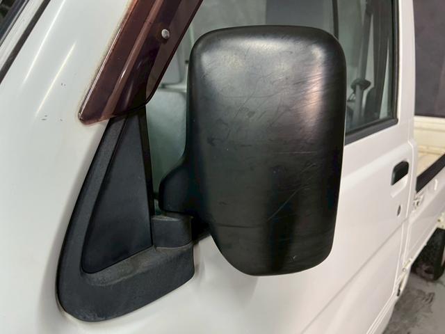 ハイゼットトラック エアコン・パワステ　スペシャル　車検９年１２月　４ＷＤ　５ＭＴ　マニュアルギヤシフト　ラジオ　ＡＢＳ　ＳＲＳエアバッグ　ヘッドライトレベライザー　パワステ（14枚目）