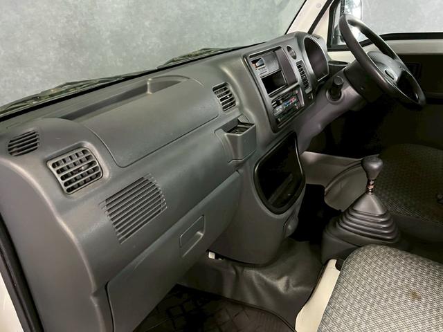 ハイゼットトラック エアコン・パワステ　スペシャル　車検９年１２月　４ＷＤ　５ＭＴ　マニュアルギヤシフト　ラジオ　ＡＢＳ　ＳＲＳエアバッグ　ヘッドライトレベライザー　パワステ（45枚目）