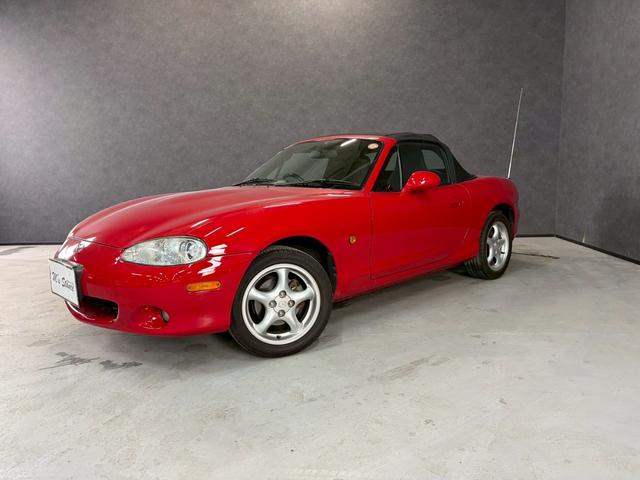 ロードスター ＳＰ　車検８年３月　５ＭＴ　マニュアルギヤシフト　キーレス　新品ホロ　開閉問題なし　雨漏れなし　ガラスコーティング済　プラグコイル新品　ＣＤ　ＳＲＳエアバッグ　　パワステ　パワーウィンドウ　アルミホイール（6枚目）