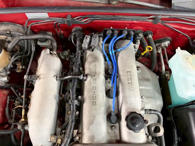 ロードスター ＳＰ　車検８年３月　５ＭＴ　マニュアルギヤシフト　キーレス　新品ホロ　開閉問題なし　雨漏れなし　ガラスコーティング済　プラグコイル新品　ＣＤ　ＳＲＳエアバッグ　　パワステ　パワーウィンドウ　アルミホイール（47枚目）